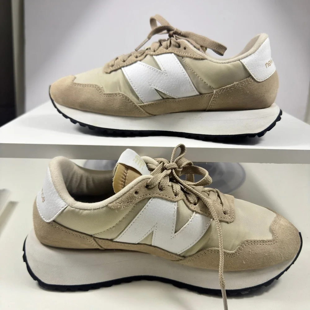 New Balance 237 Sneakers Womens 7 Moonbeam Beige Suede Low Top WS237YB